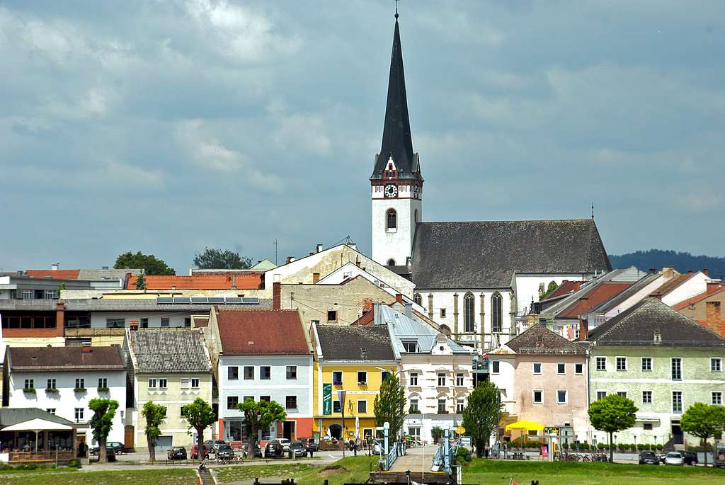 Ansicht des Ortszentrums Ottensheim